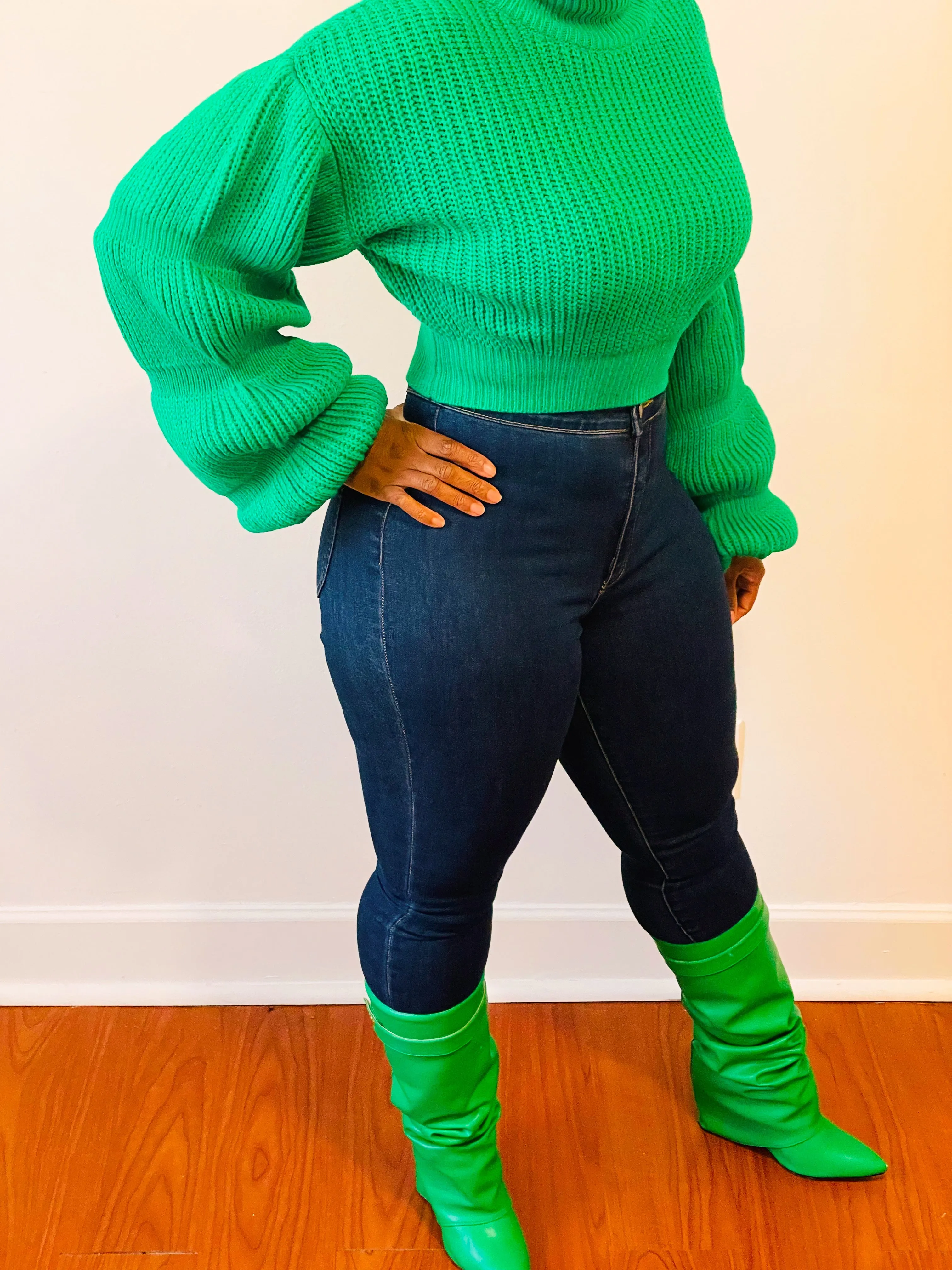 Bella Sweater (Kelly Green)