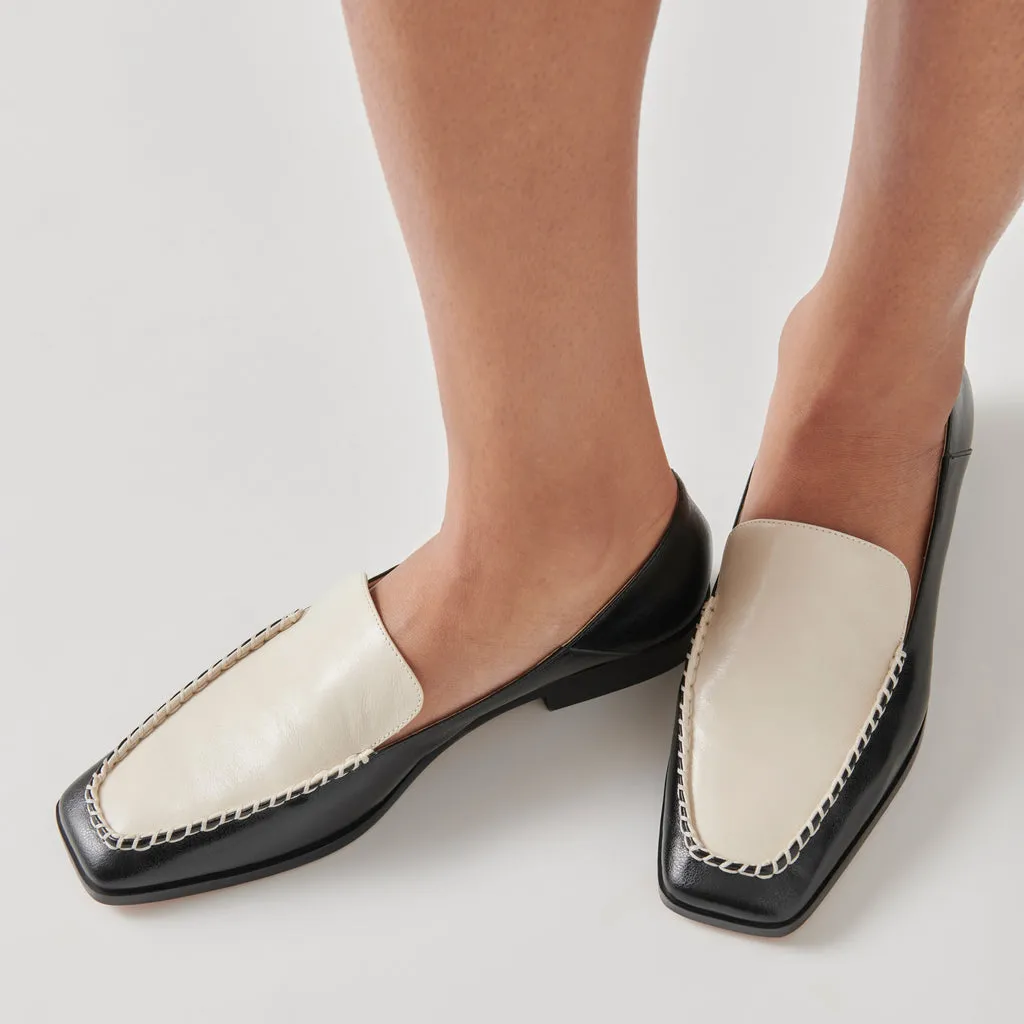 BENY FLATS WHITE BLACK CRINKLE PATENT– Dolce Vita 6914235859010