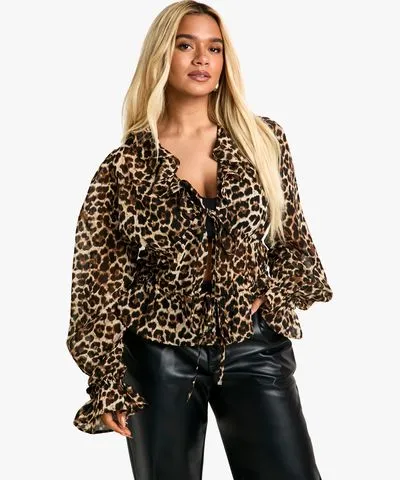 boohoo Womens Plus Woven Ruffle Leopard Blouse