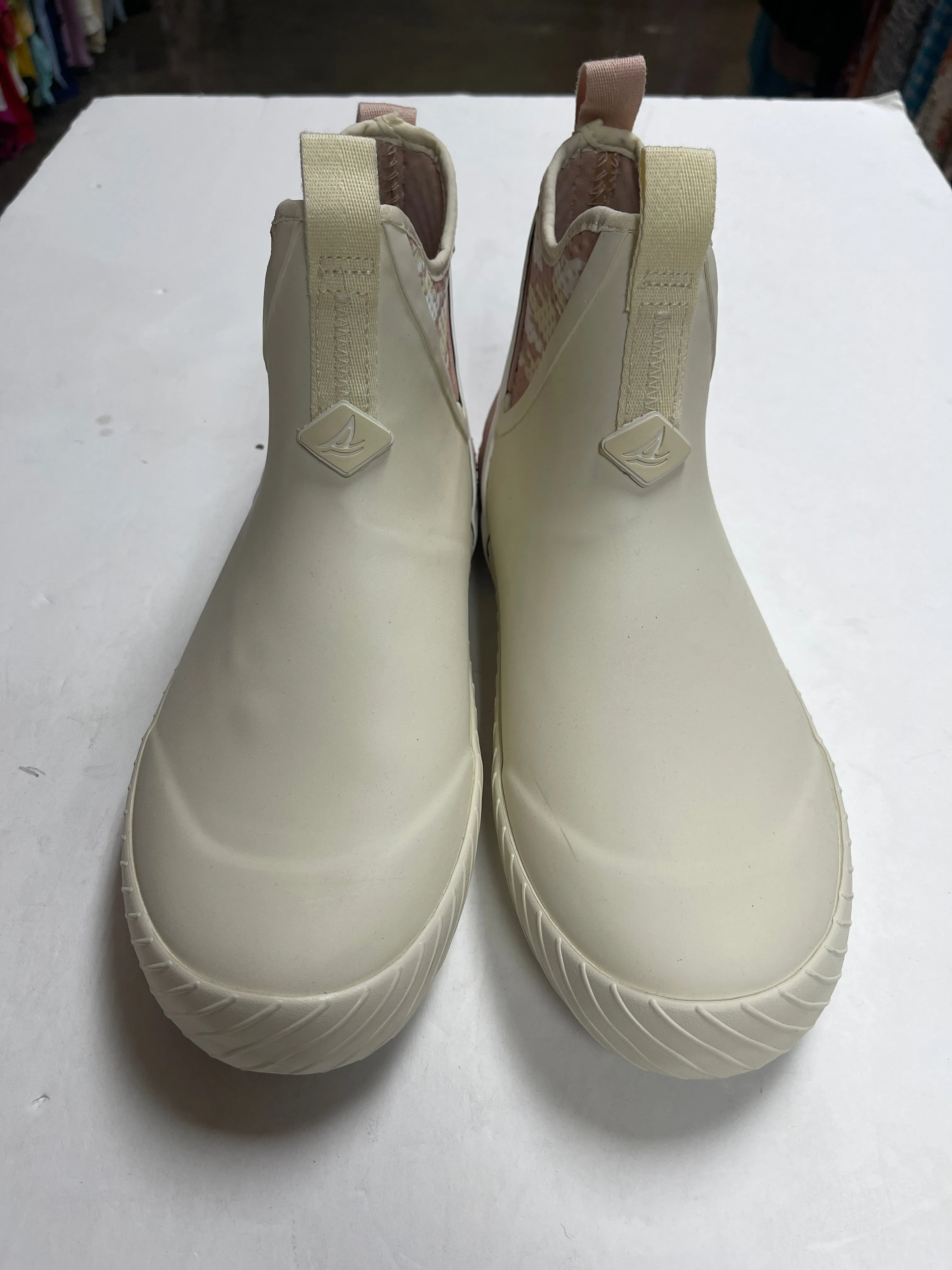 Boots Rain By Sperry In Cream, Size: 11