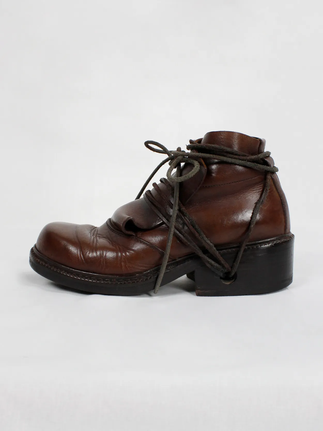 Dirk Bikkembergs brown boots with flap and laces through the heel (37) — fall 1994