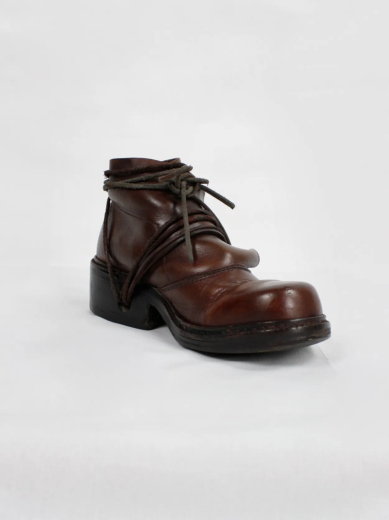 Dirk Bikkembergs brown boots with flap and laces through the heel (37) — fall 1994