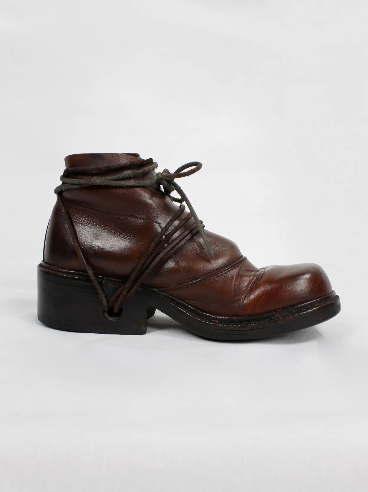 Dirk Bikkembergs brown boots with flap and laces through the heel (37) — fall 1994