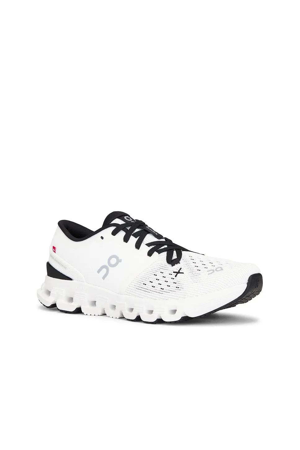 On Cloud X 4 Sneaker 
        