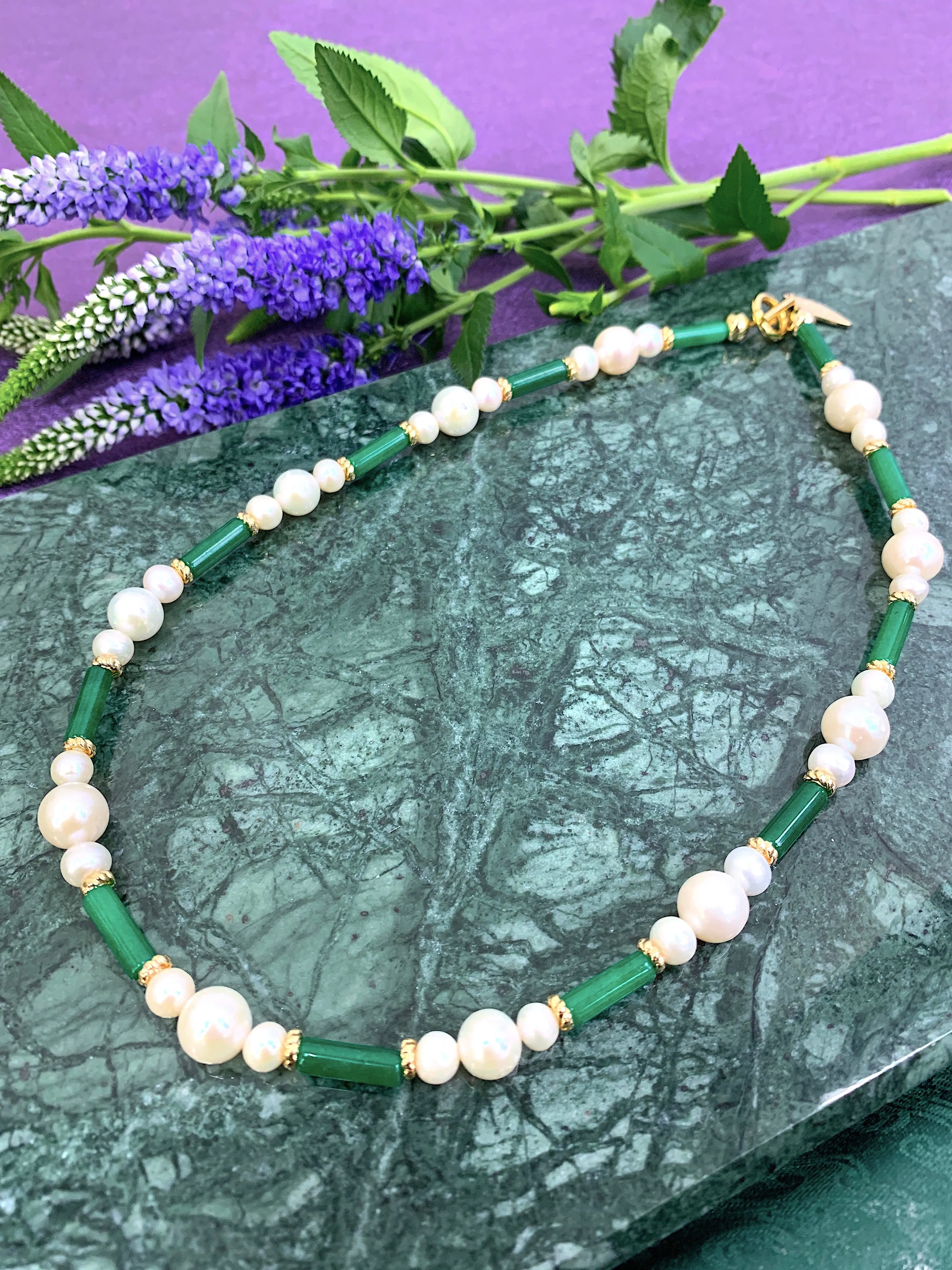 Tube Shaped Green Jade With Freshwater Pearls Necklace HN009