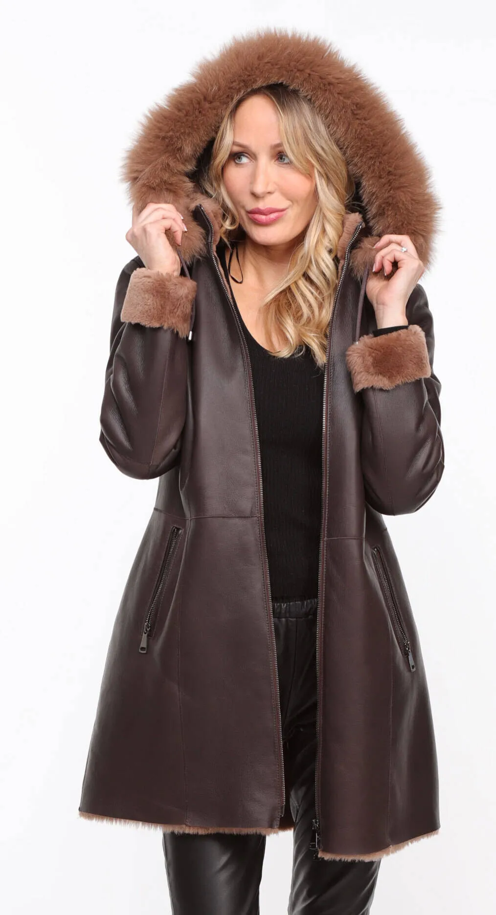 Women's chocolate hooded sheepskin coat \aurelia\