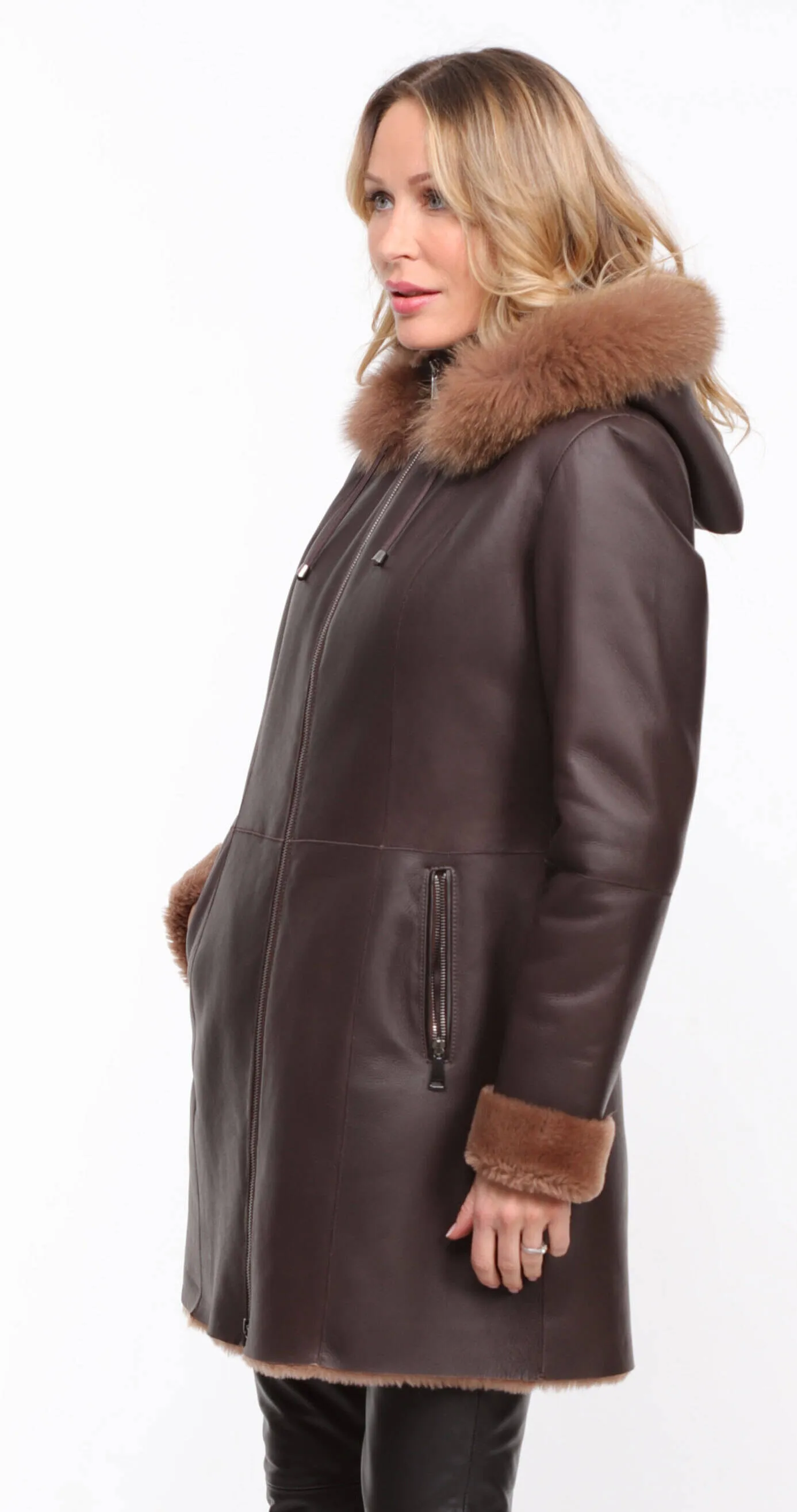 Women's chocolate hooded sheepskin coat \aurelia\